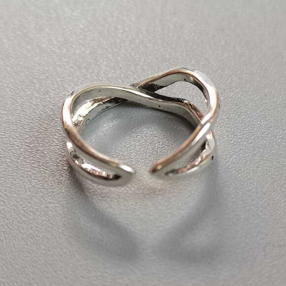 Pre-owned women's classic fashion rings - Picture 4 of 5